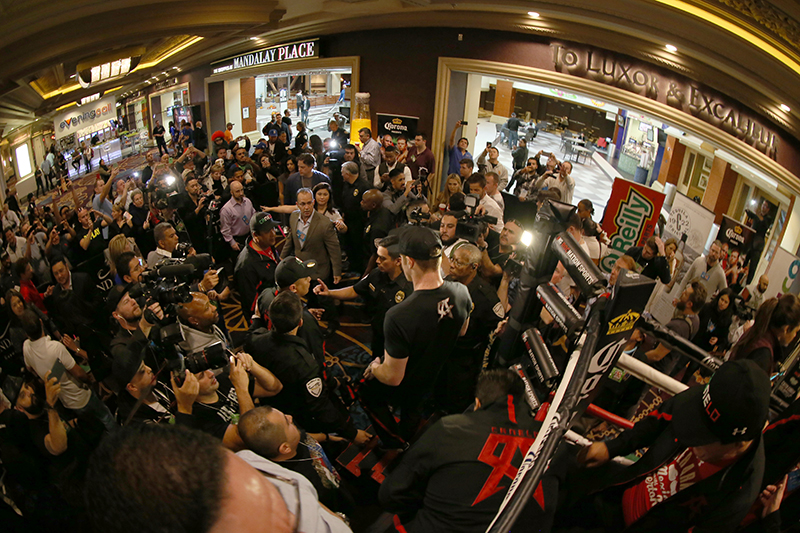 Gran ambiente en Las Vegas para la pelea Cotto vs. Canelo