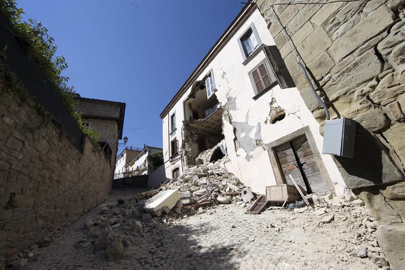 Amatrice la localidad más golpeada por el sismo en Italia.