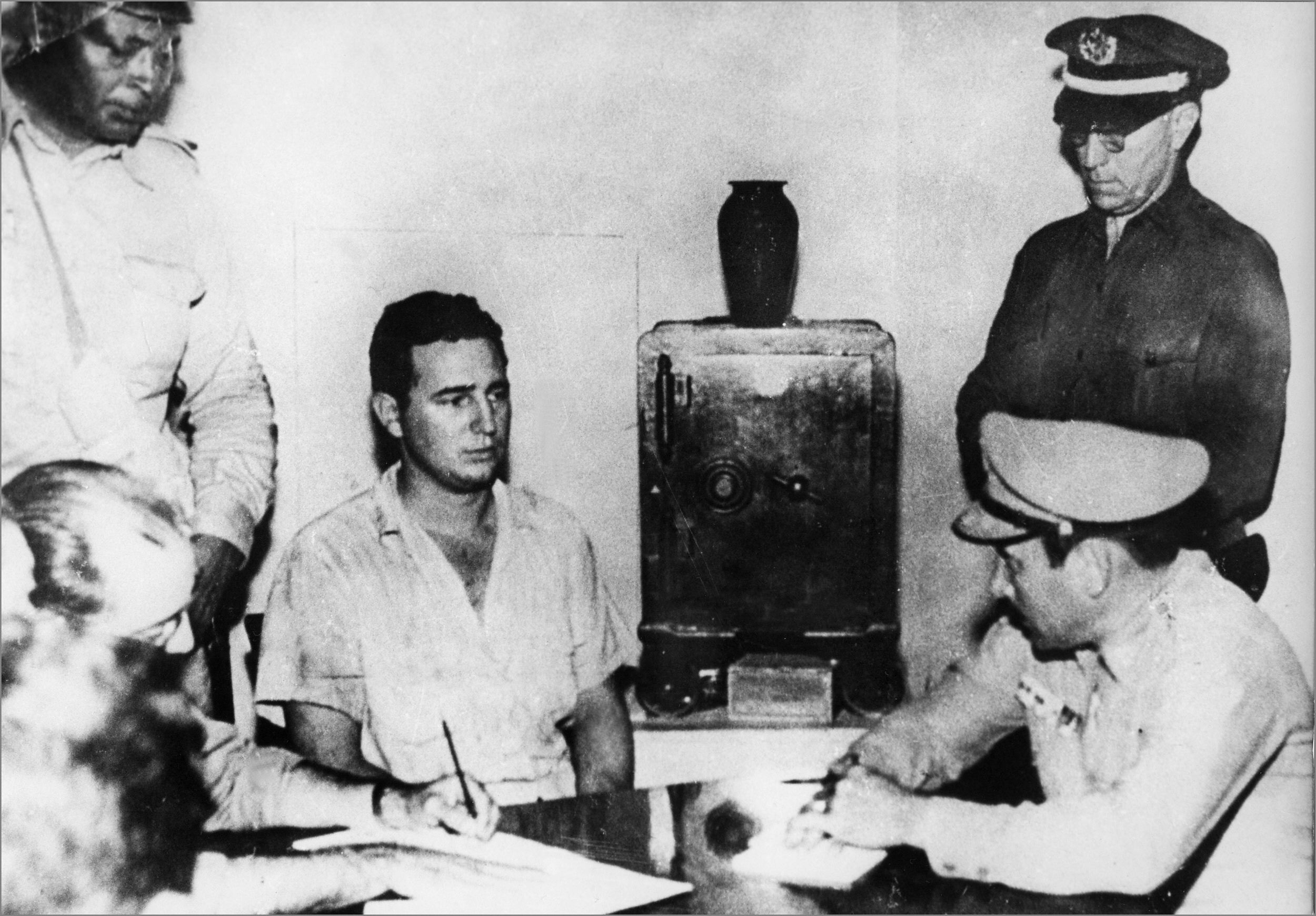 Castro se defendió él solo en el juicio por el asalto al cuartel Moncada.