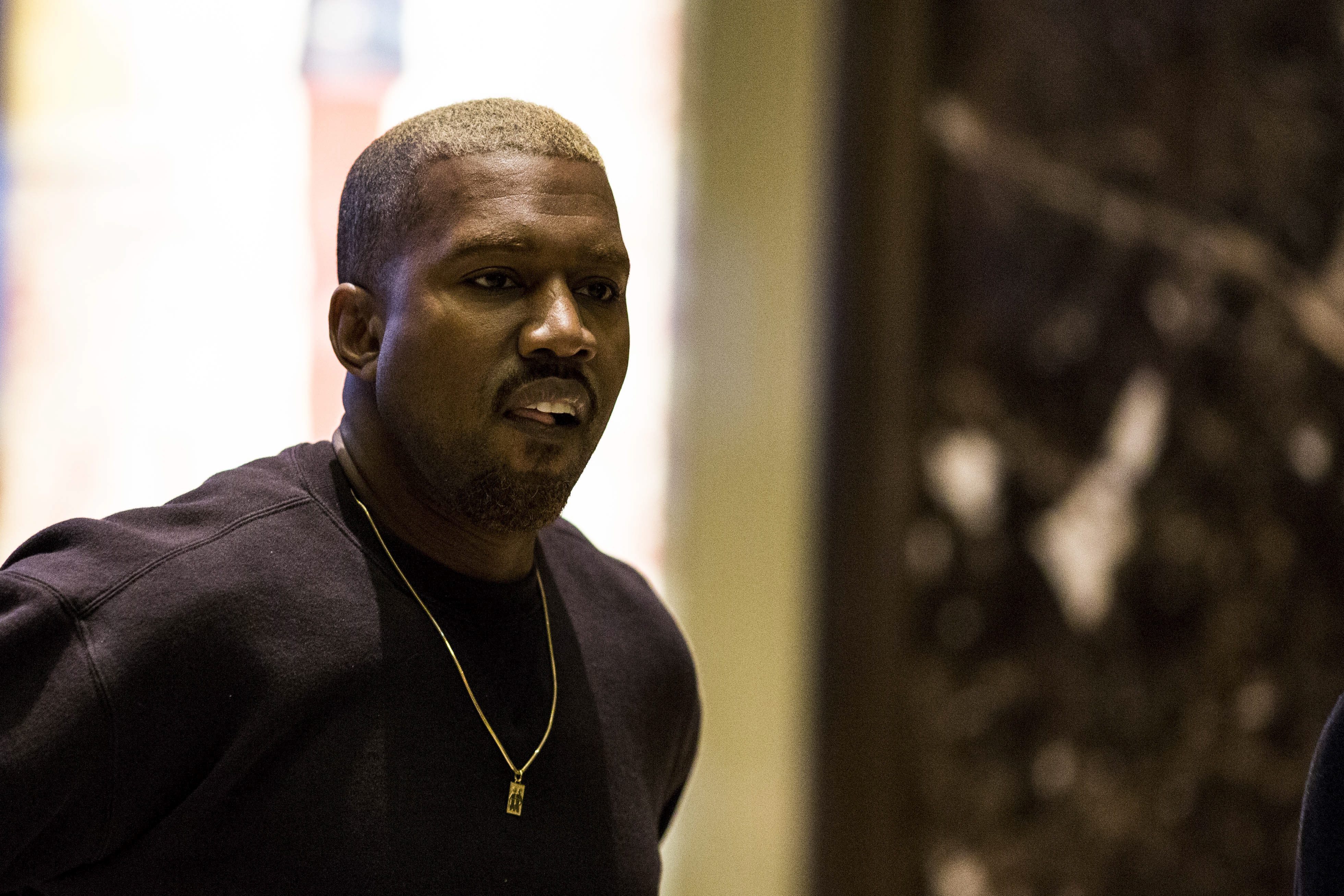 Kanye West a su llegada a la Trump Tower en Nueva York.