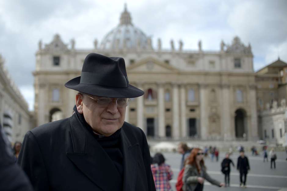 El cardenal Leo Raymond Burke (en la foto en la Plaza de San Pedro) comenzó a liderar la Orden de Malta el 8 de noviembre de 2014.