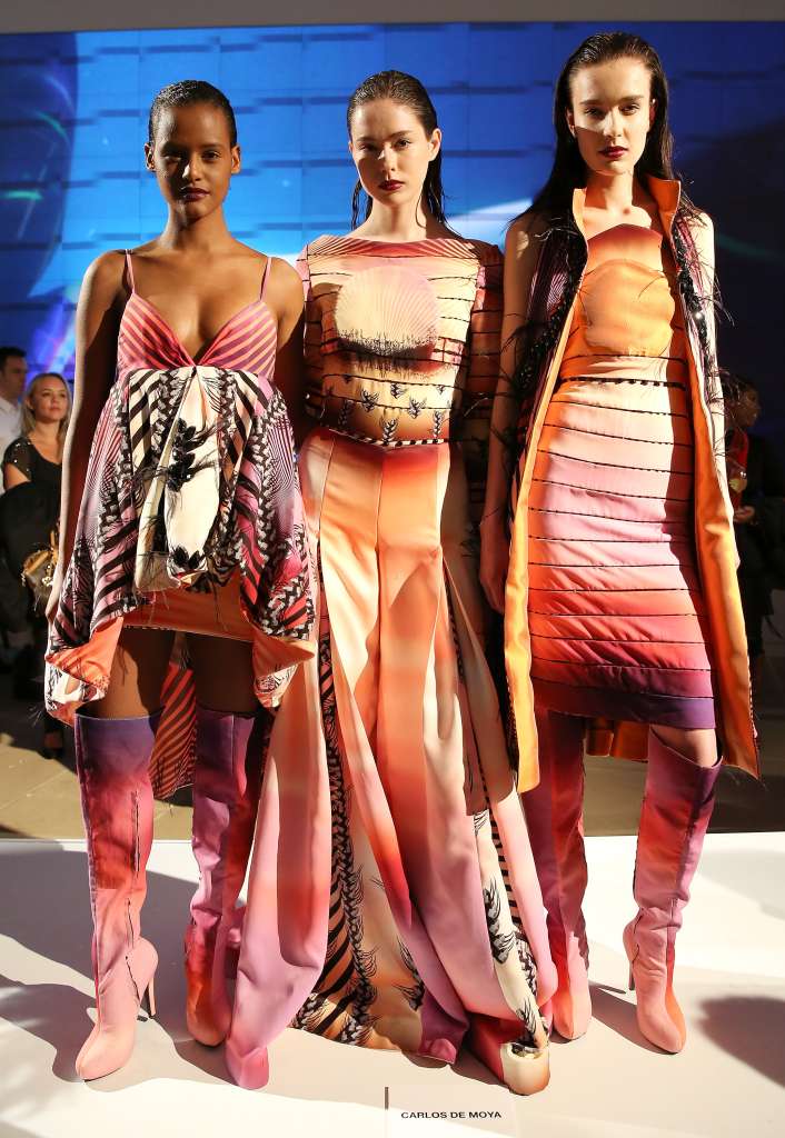 Modelos con diseños de Carlos De Moya en la Epson Digital Couture (Monica Schipper/Getty Images)