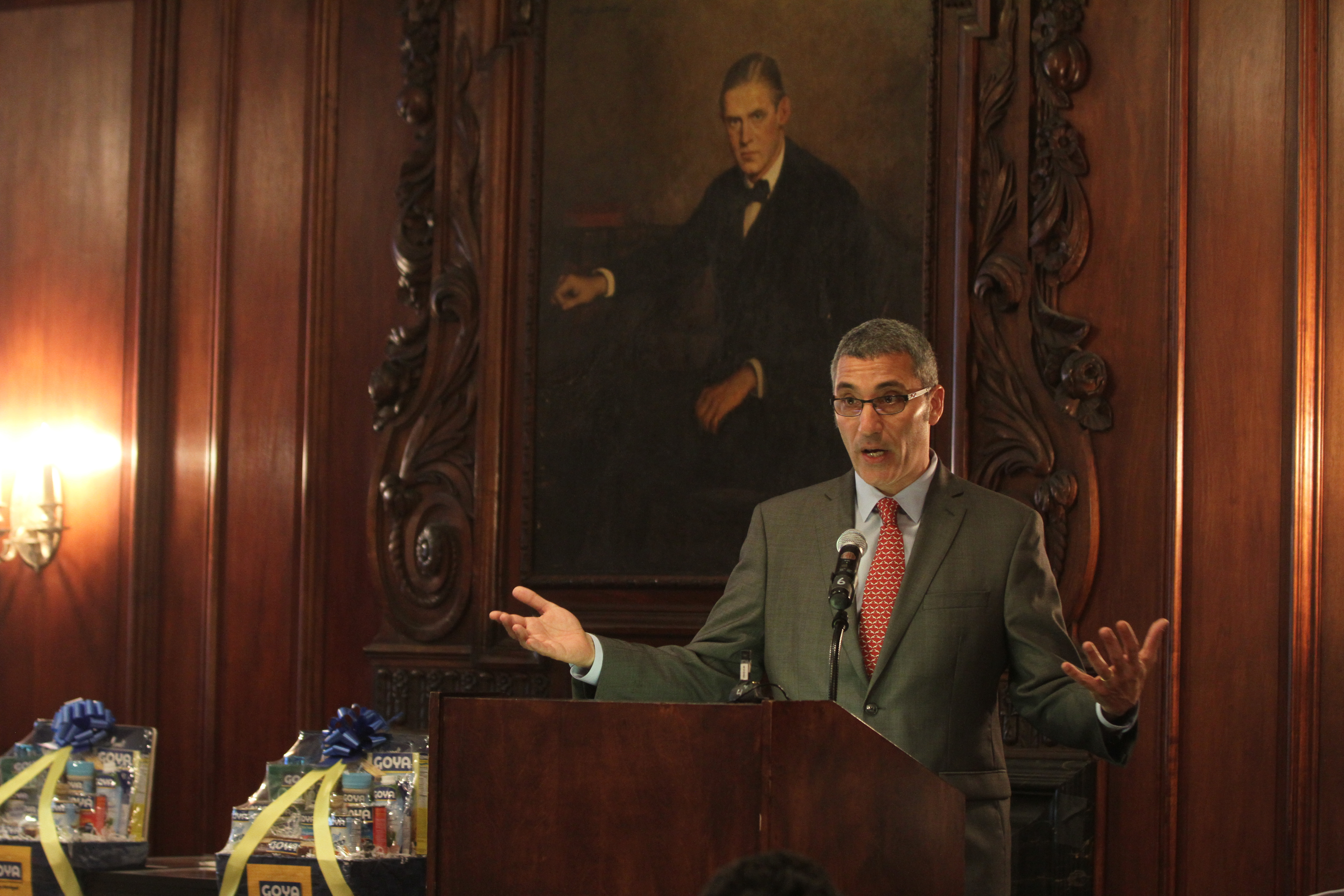 Impremedia CEO Gabriel Dantur. Mujeres Destacadas 2017 en el Harvard Club