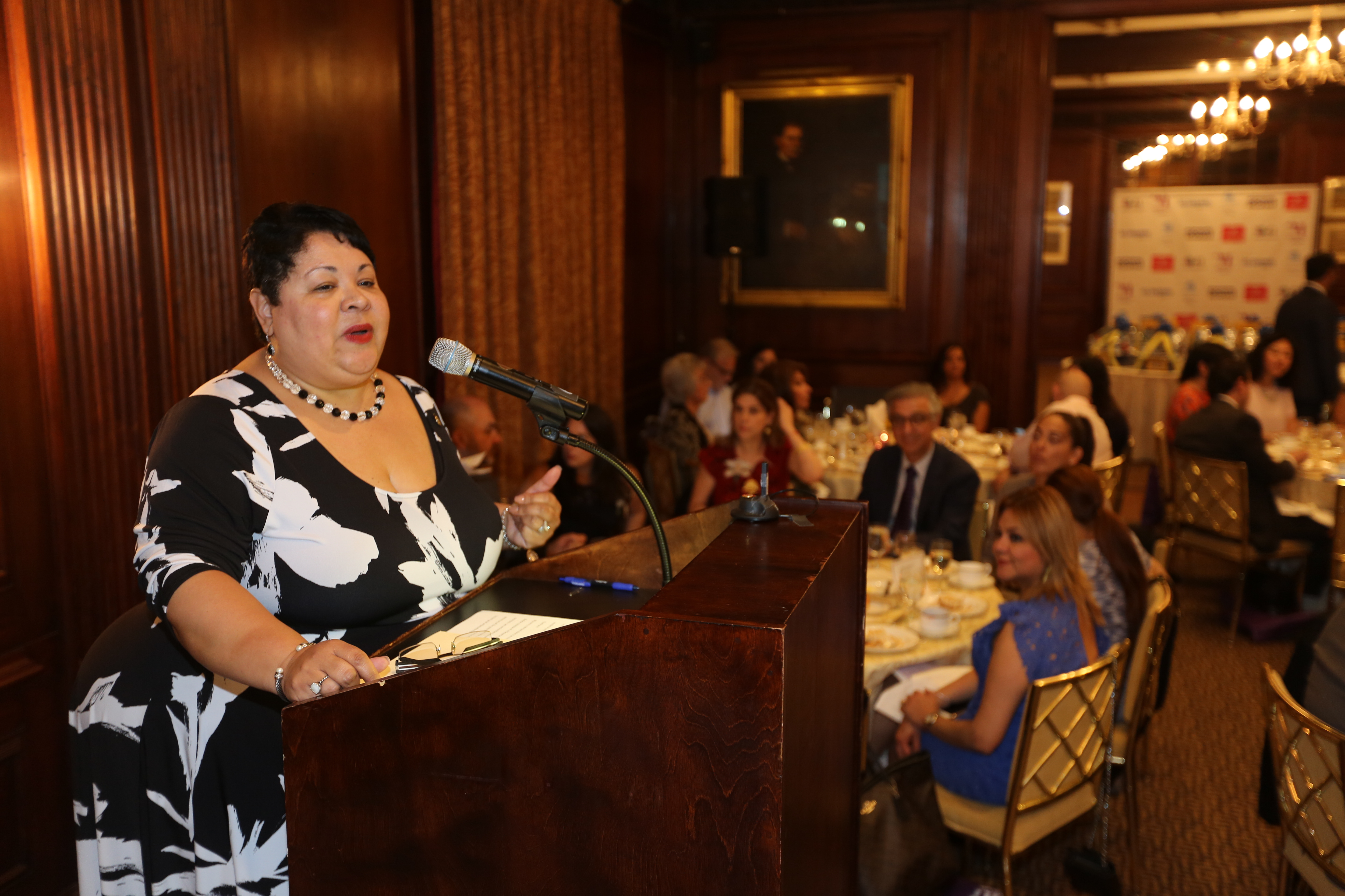 Secretaria de Estado de NY y Publisher Emereitus de EL Diario, Rossana Rosado. Mujeres Destacadas 2017 en el Harvard Club