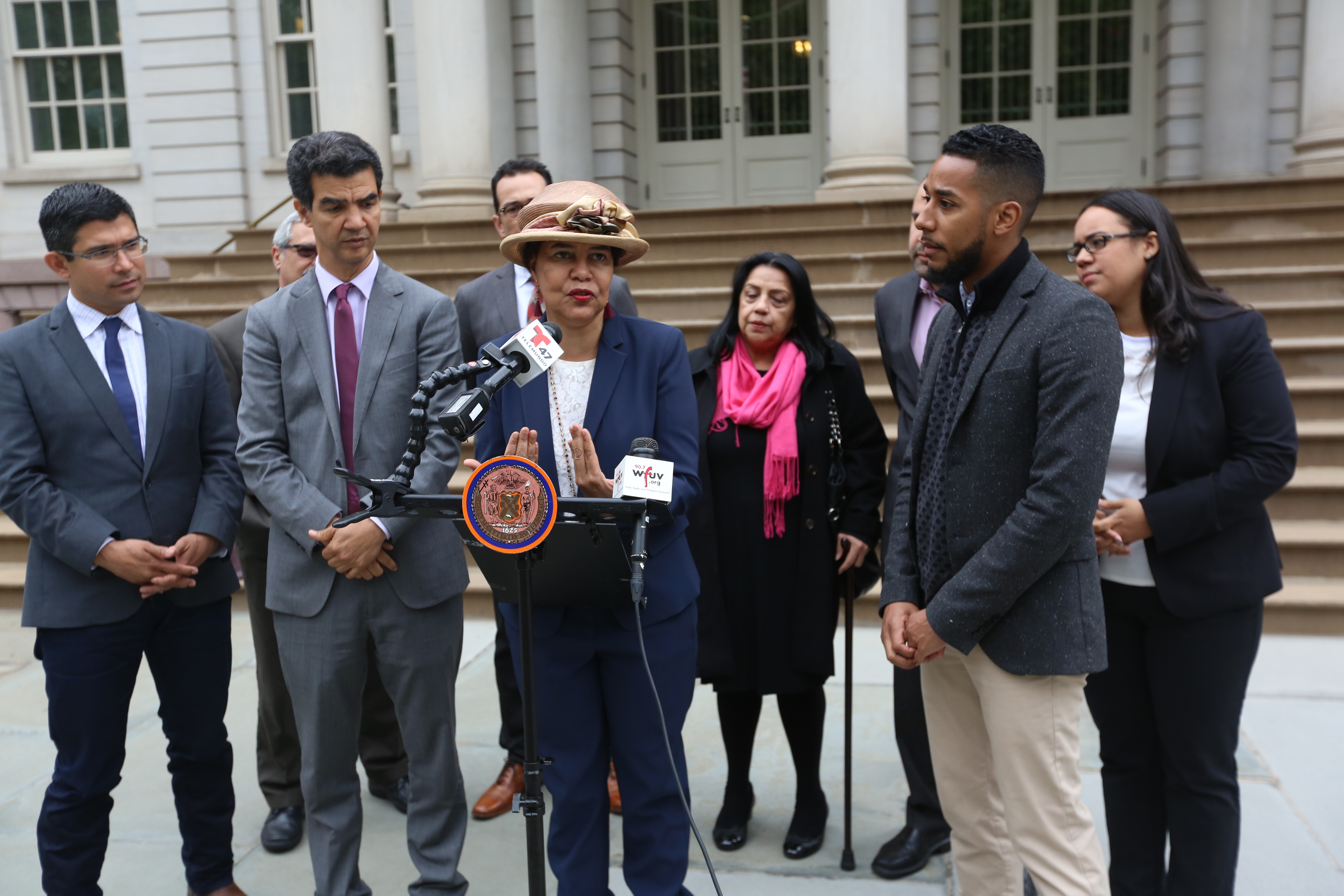 Concejales Ydanis Rodriguez, Carlos Menchaca y Antonio Reynoso anuncian la conferencia de Latinos en Nueva York a realizarse el proximo Jueves con participacion de la Directora de CUNY Dominican Studies Institute, Doctora Ramona Hernandez.