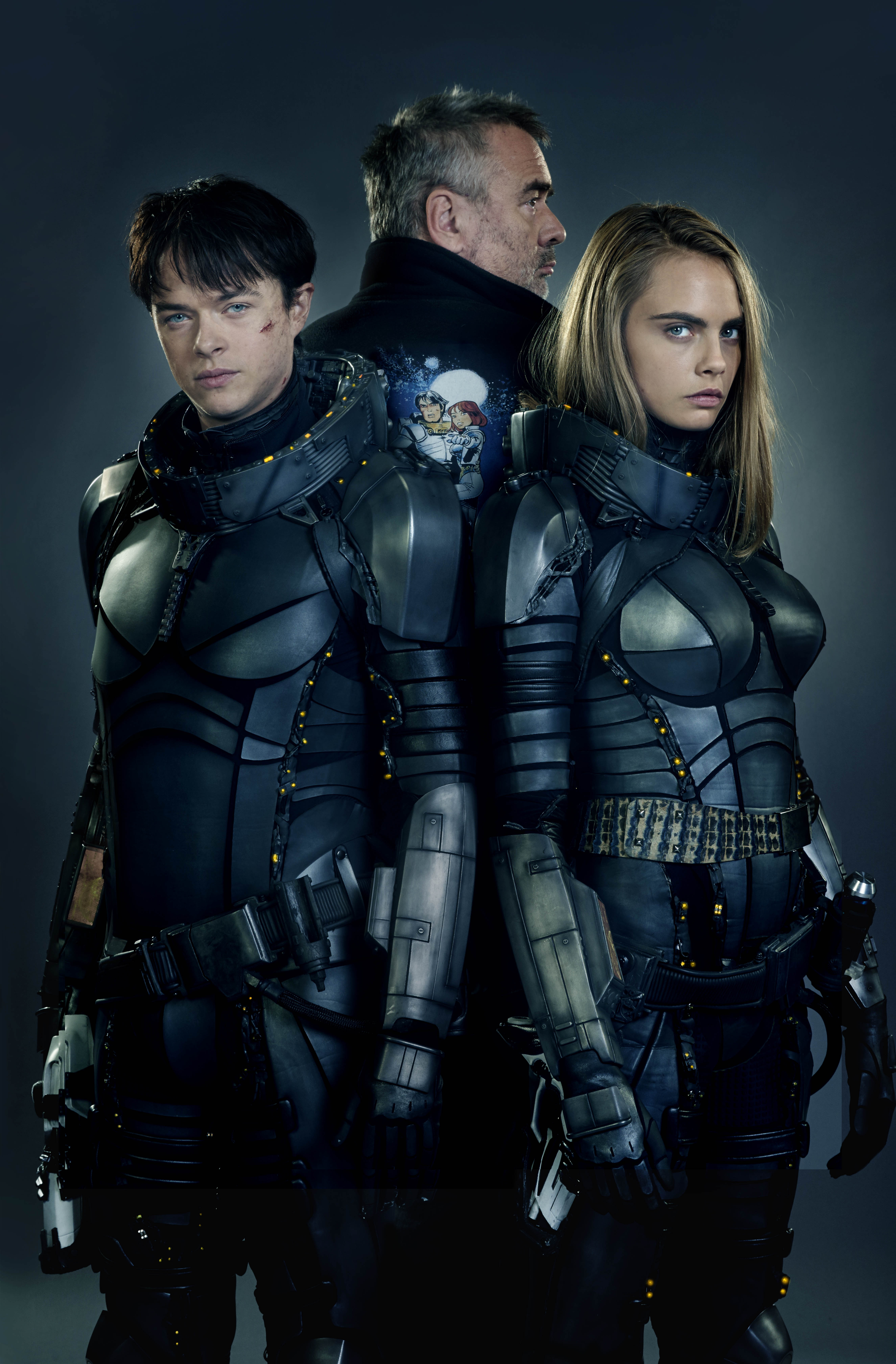 Dane DeHaan (izq.), Luc Besson y Cara Delevingne. / Foto: STX Entertainment