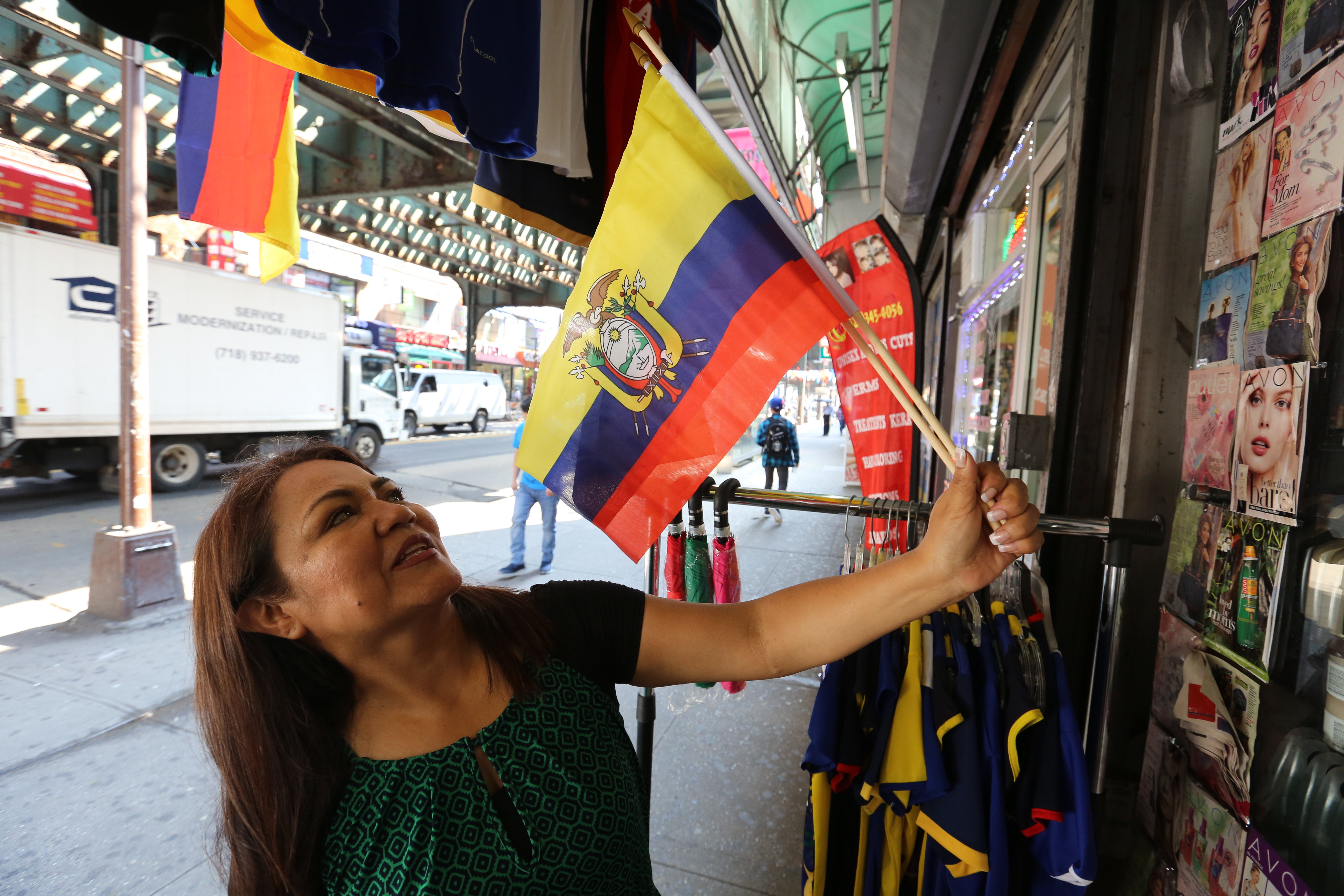 Patricia Salazar.Comunidad Ecuatoriana sigue creciendo en el area de Corona y Jackson Heights, Queens.