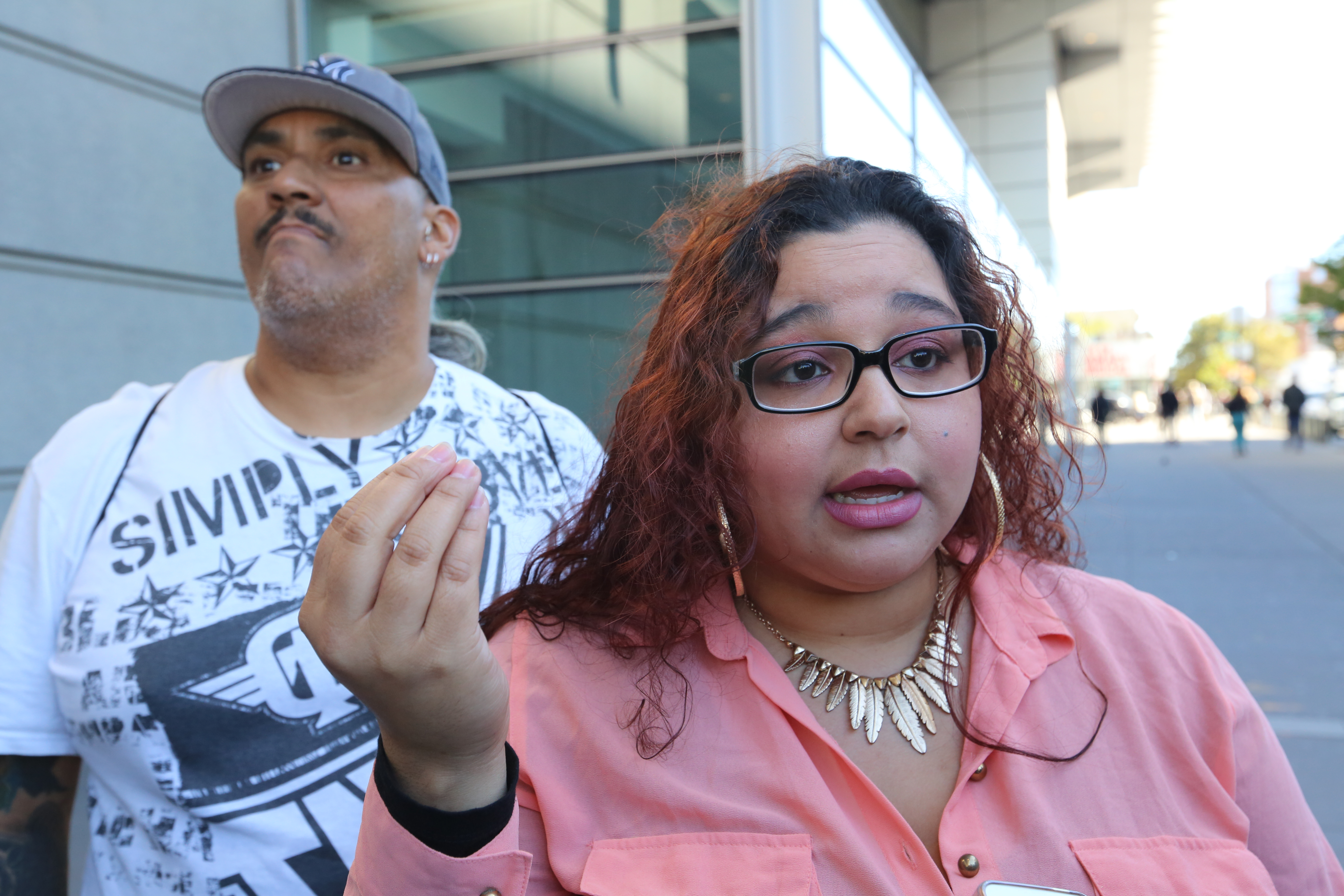 Hermana de Abel Cedeno, Vanessa en la corte de El Bronx.