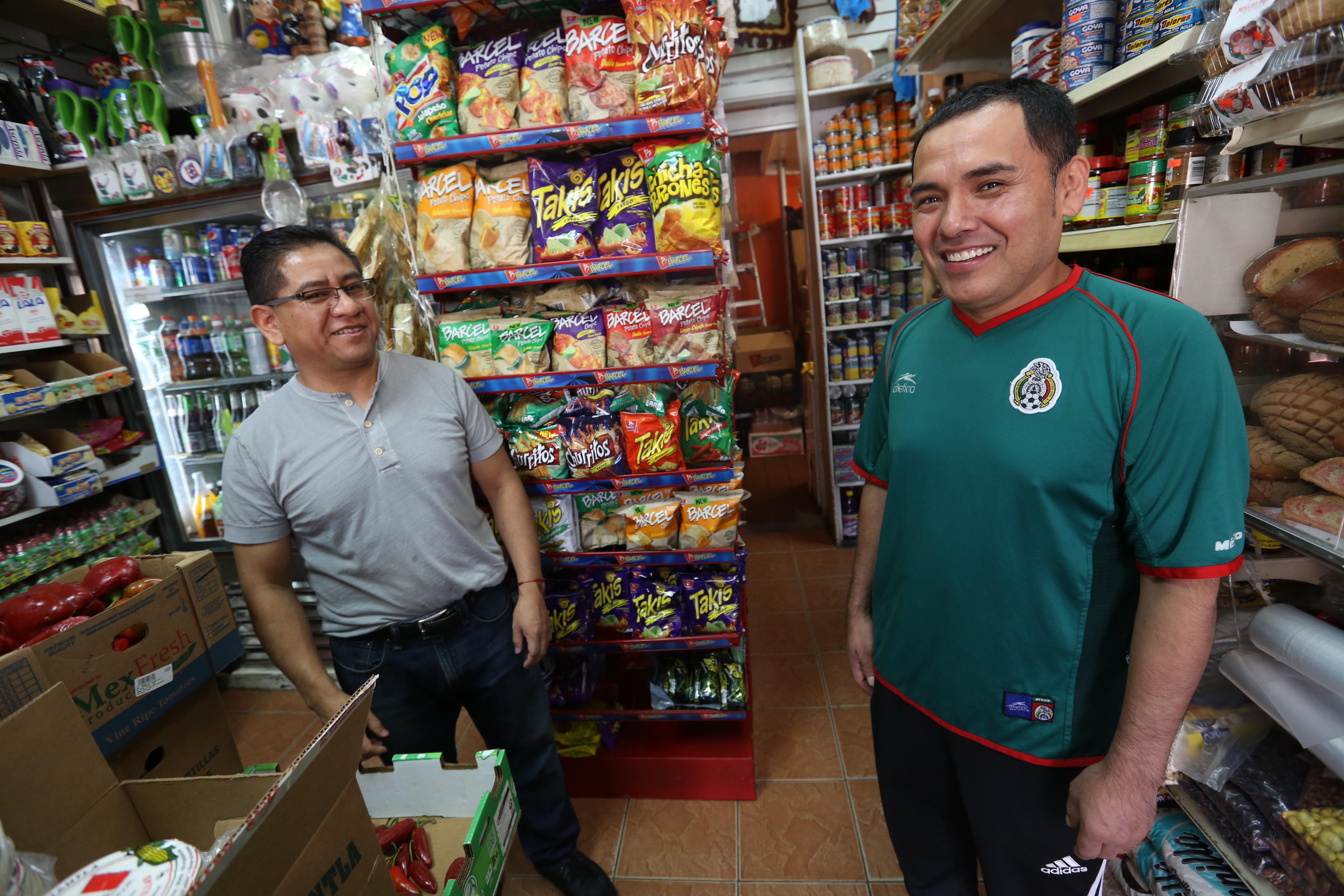 Frankie Saavedra. Las comunidades Italoamericana y Mexicana conviven en el barrio Italiano de El Bronx.