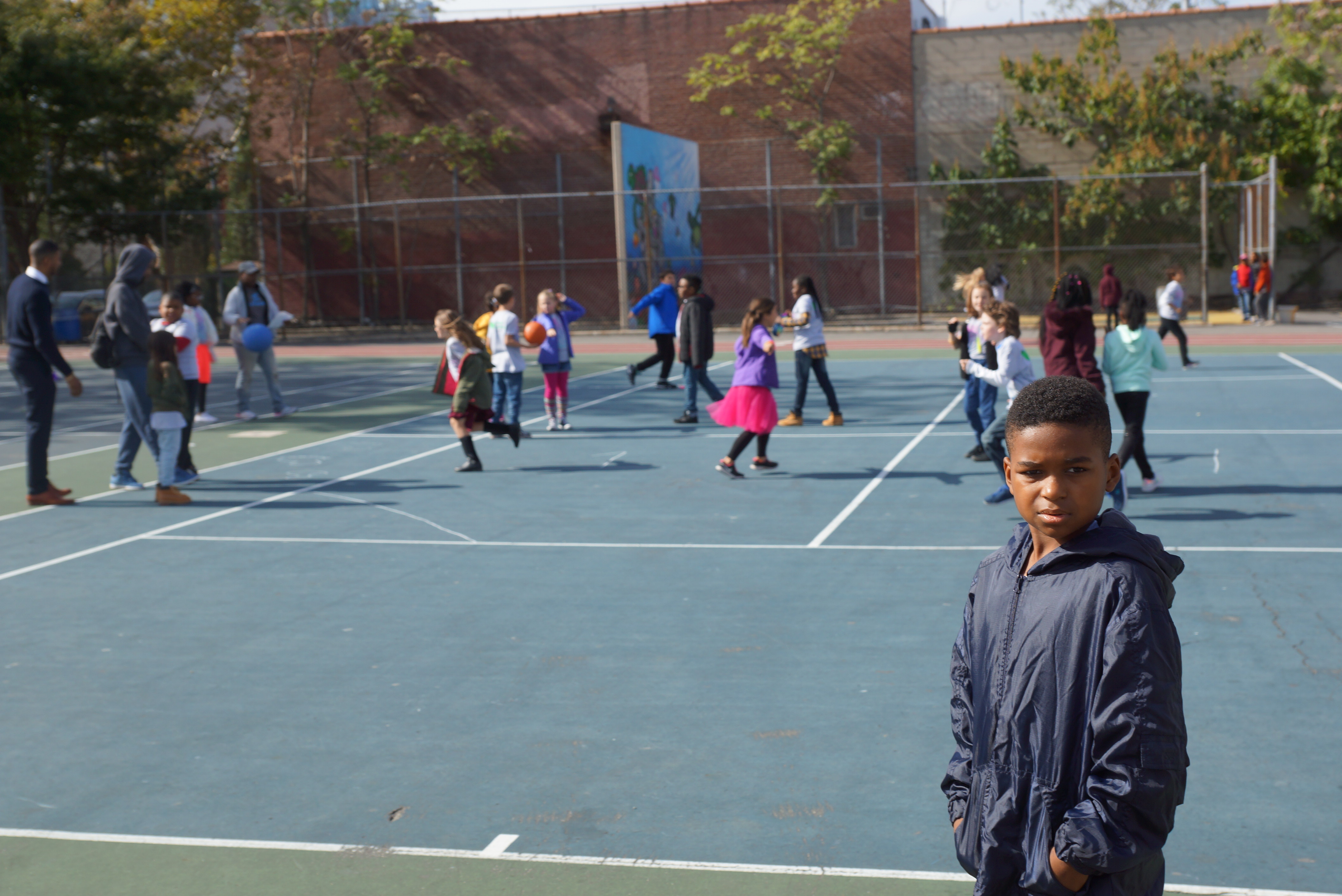 La cantante costarricense Kate Deluna participó en la campaña de Playworks contra el bullyng en el colegio público PS 9, en Brooklyn.