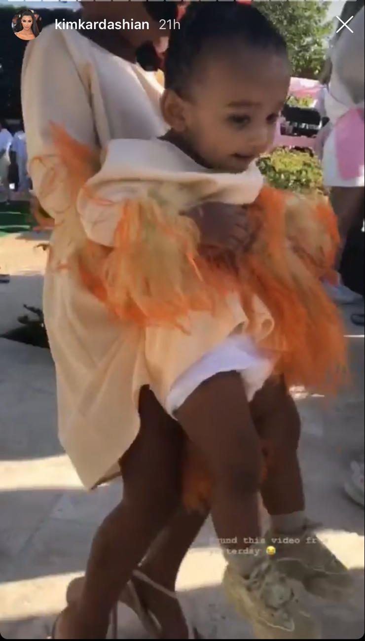 North West, captura de Vídeo de Kim Kardashian.