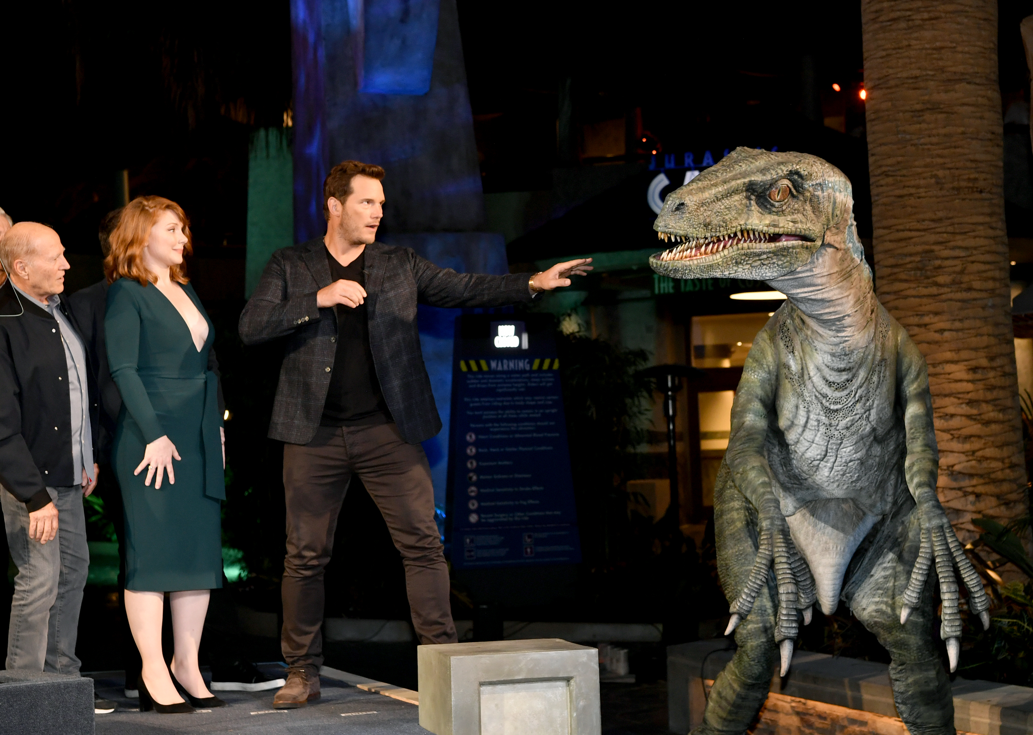 Inauguración de 'Jurassic World -The Ride'. 