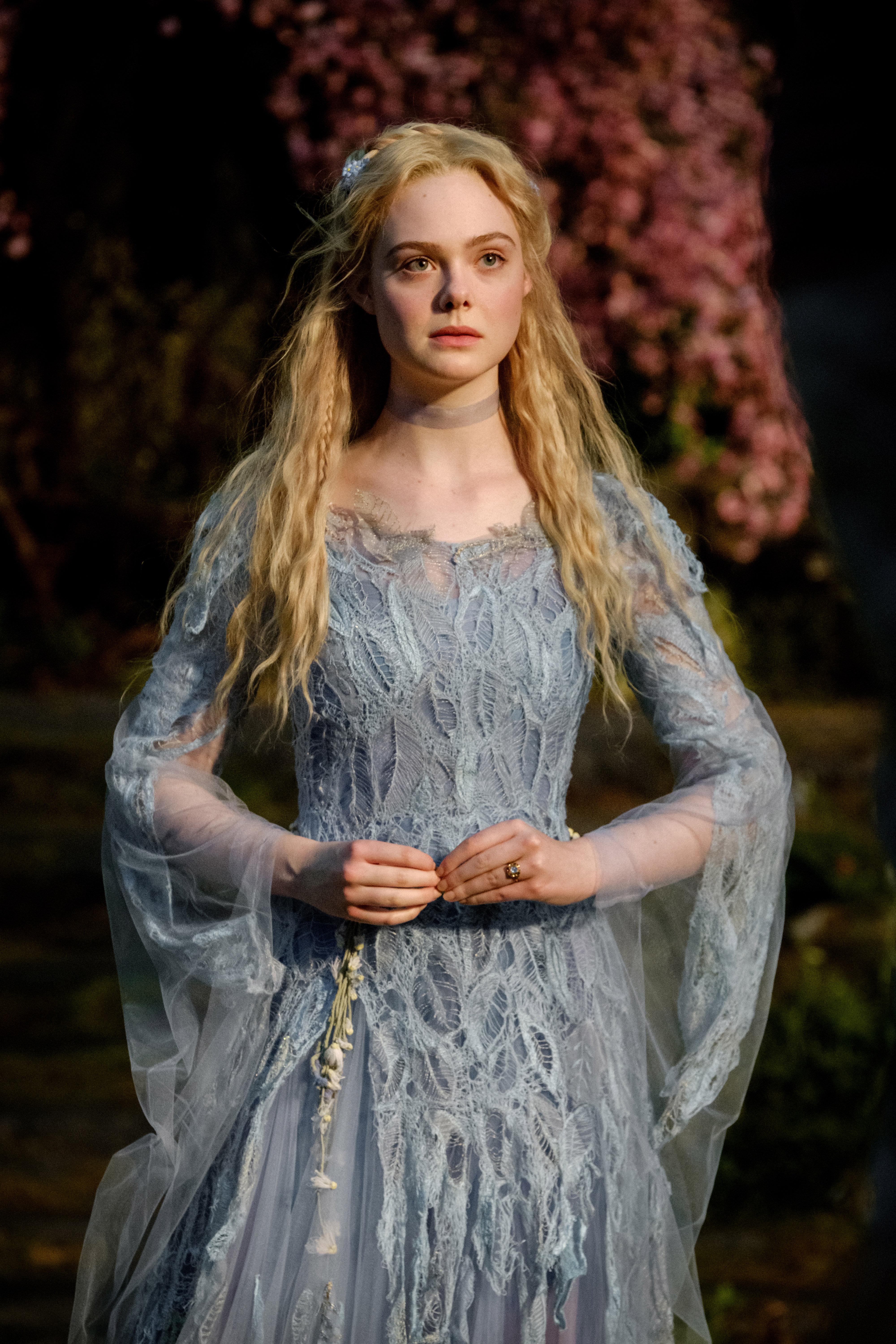 Elle Fanning como Aurora en el film.