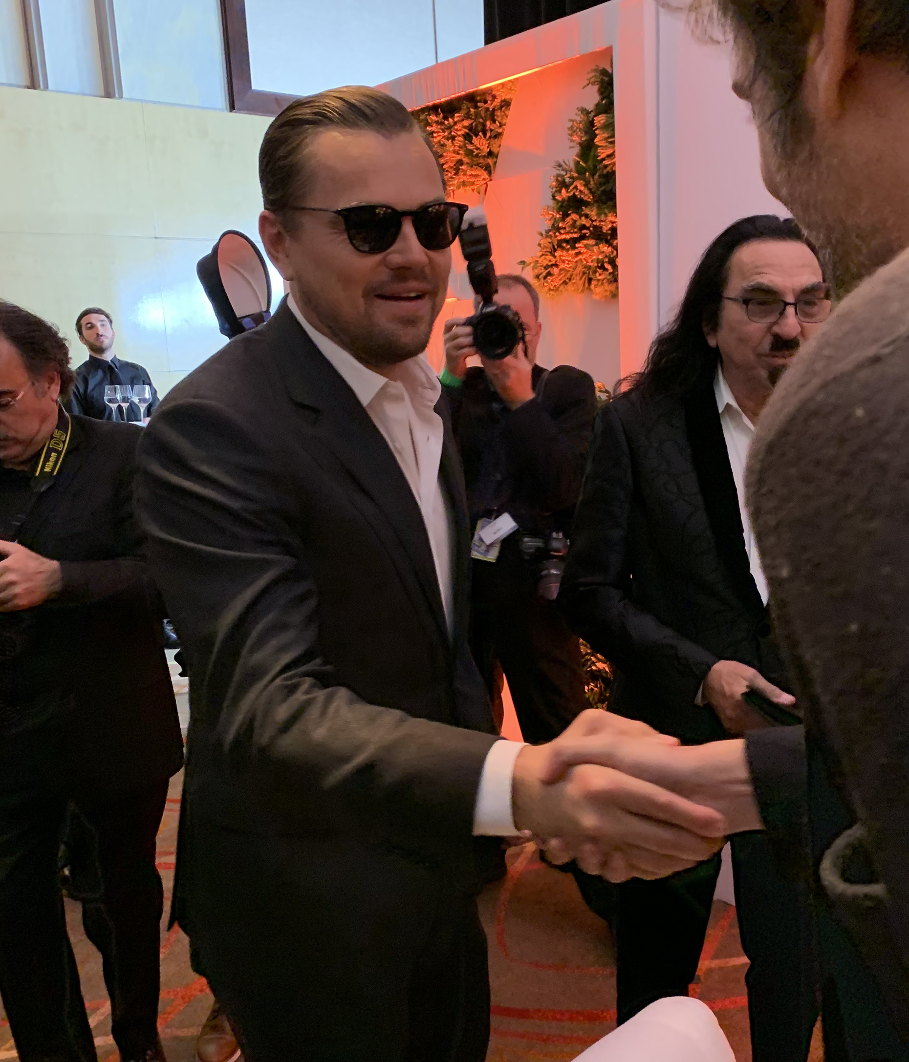 DiCaprio a su llegada al salón del amuerzo. / Foto: Rafael Cores, Impremedia