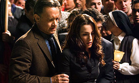 Tom Hanks y Ayelet Zurer en la película "Angels & Demons", grabada en Italia.