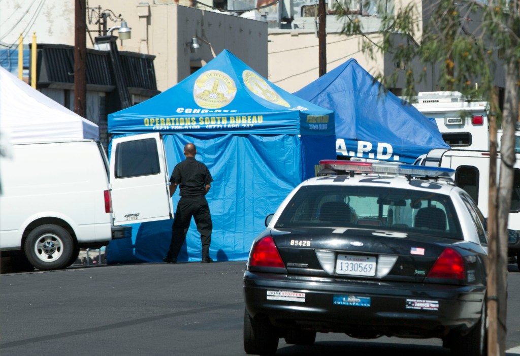 Agentes del LAPD acordonaron la zona.