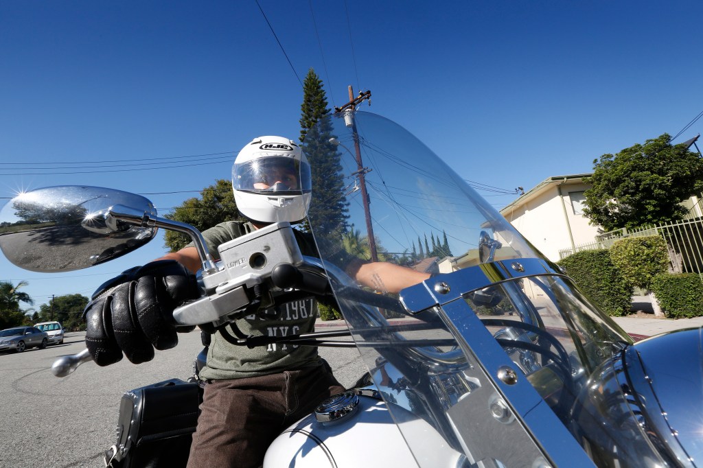 Melecio Garcia es otro inmigrante en El Monte quien compró una moto después de obtener su licencia. 