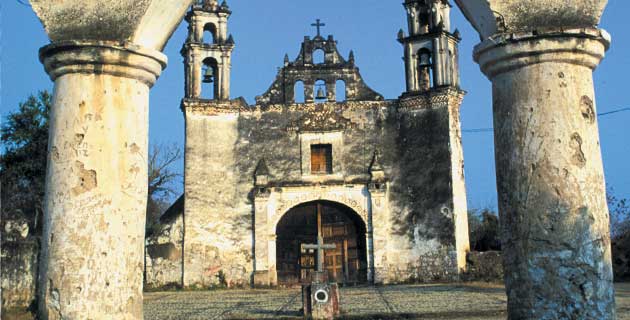 Tlayacapan, se encuentra ubicado en el estado de Morelos, a 10 minutos de Oaxtepec.