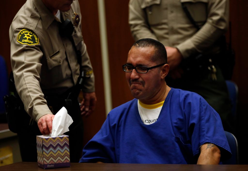 Luis Lorenzo Vargas rompe en llanto al escuchar que su sentencia fue revertida. /Pool Photo / Francine Orr /LATimes