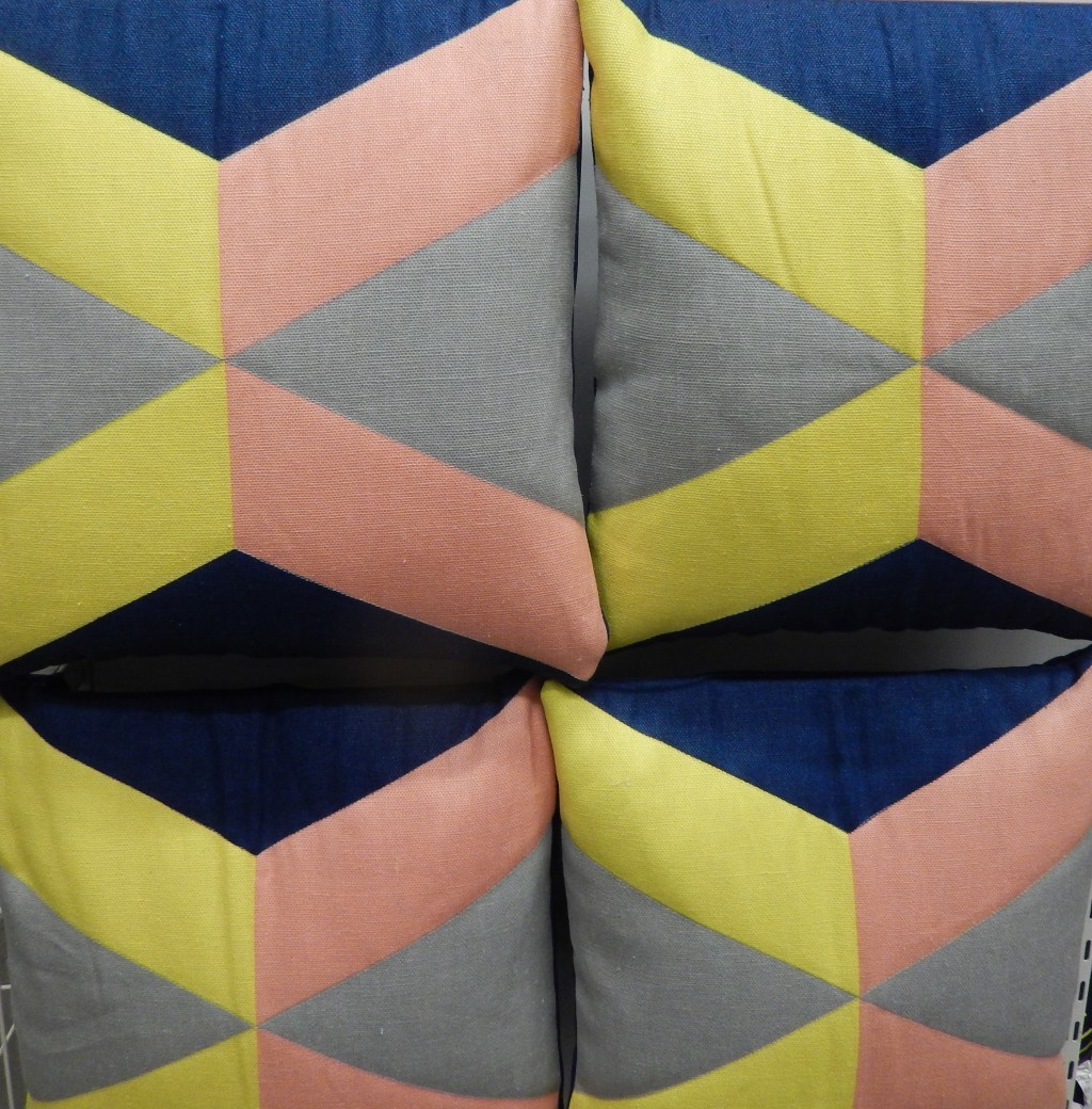 Los de color rosado y azul, combinados con amarillo y gris, marcan el estilo 2016.