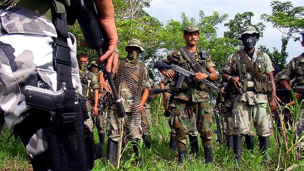 Para las FARC, el problema del paramilitarismo debe ser resuelto en el marco de los acuerdos de paz, dice Márquez.