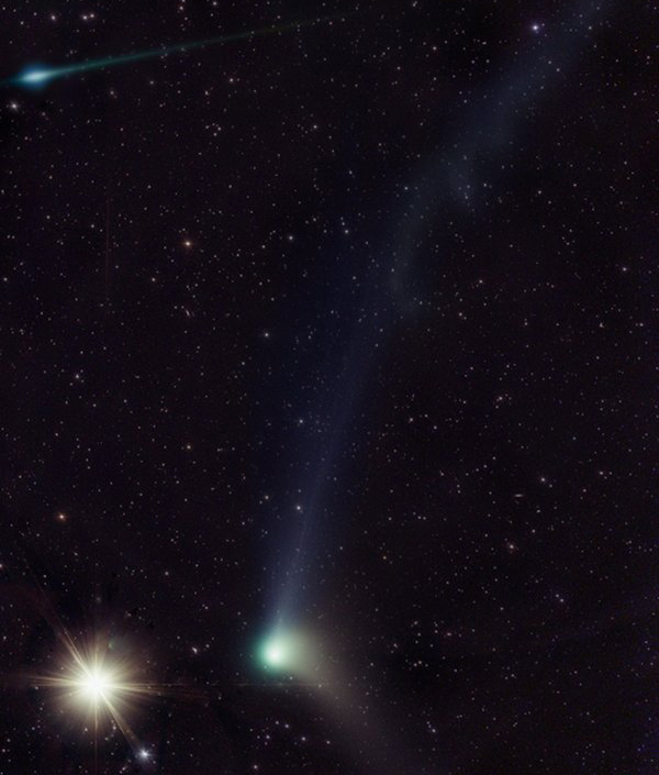 En la parte superior se ve el cometa Borrelly (P / 19). En la parte inferior está la brillante estrella Arcturus y el Comet Catalina, con su ola de polvo amarillento que se extiende a la derecha.