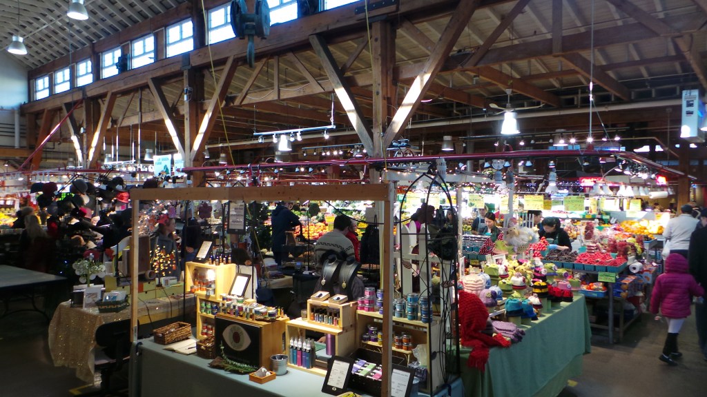 Granville Island Market es la segunda atracción más popular en Canadá tras Niagara Falls.