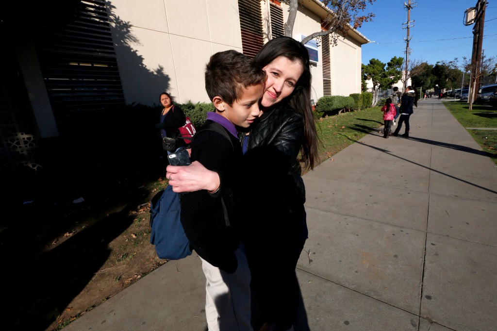 02/01/16 / LOS ANGELES/Geyso Lemus with her 11 year-old son Anderson Lemus (Photo by Aurelia Ventura/La Opinion)