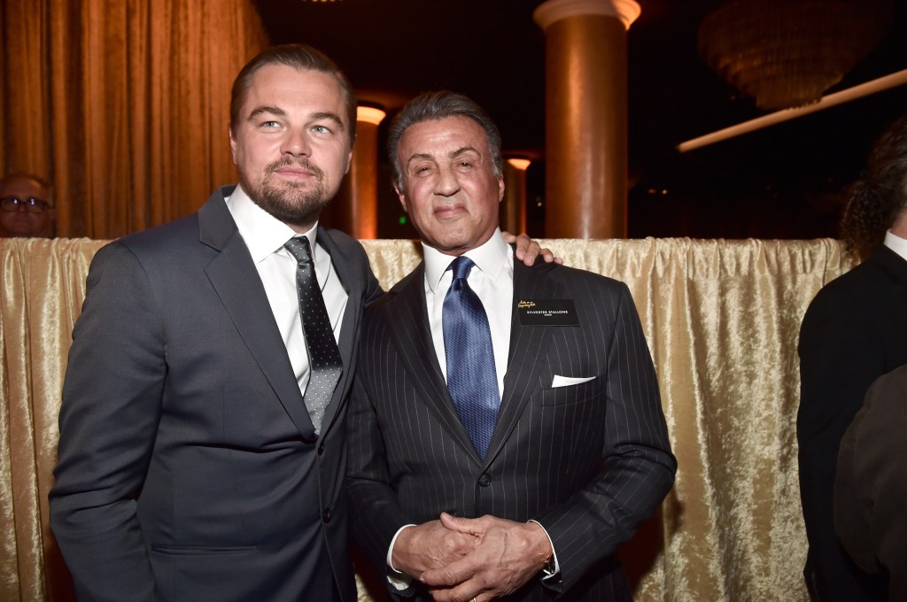 Leonardo DiCaprio y Sylvester Stallone, nominados por 'The Revenant' y 'Creed', respectivamente, posan antes de la comida.