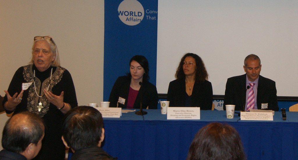 El panel que discutió sobre el tema de fraude y estafas fue organizado por la organización New America Media.