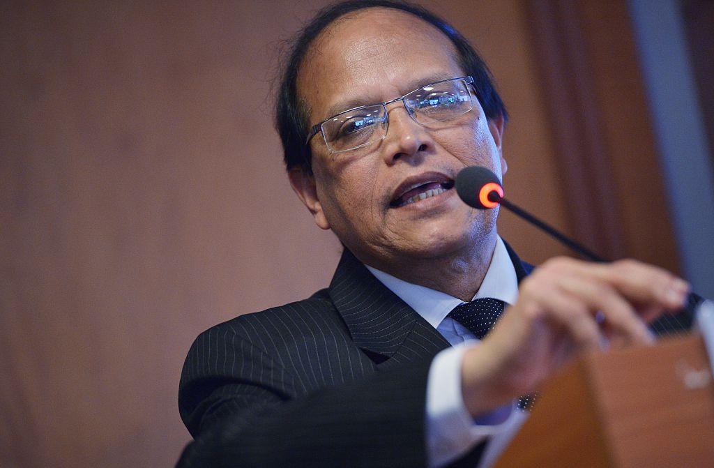 Atiur Rahman, presidente del Banco Central, dimitió al conocerse la magnitud del robo.