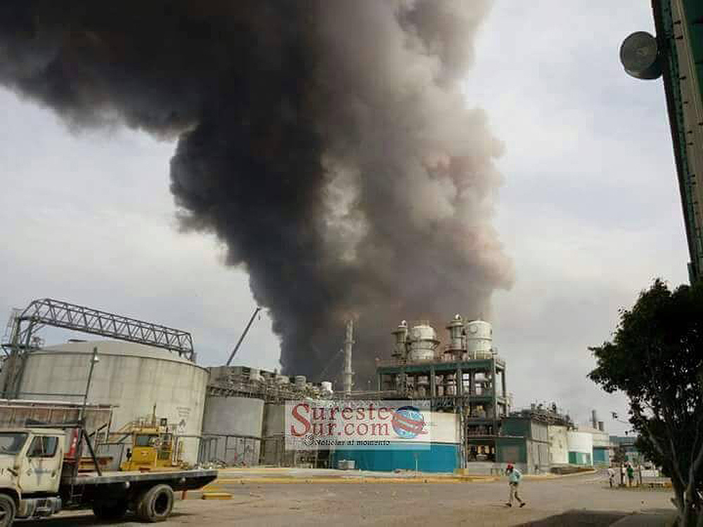 Una fuerte explosión se registró hoy en un complejo petroquímico de la empresa estatal Petróleos Mexicanos (Pemex) en el puerto de Coatzacoalcos, en Veracruz.