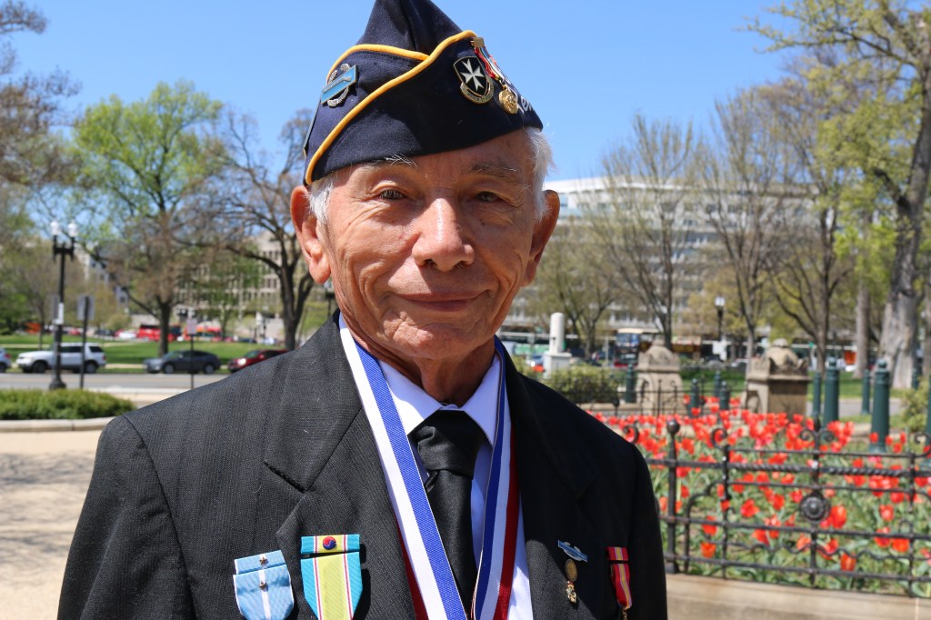 El sargento Pablo Delgado Medina destaca el heroísmo de sus compañeros "porque la democracia no es gratis". Foto: María Peña/Impremedia