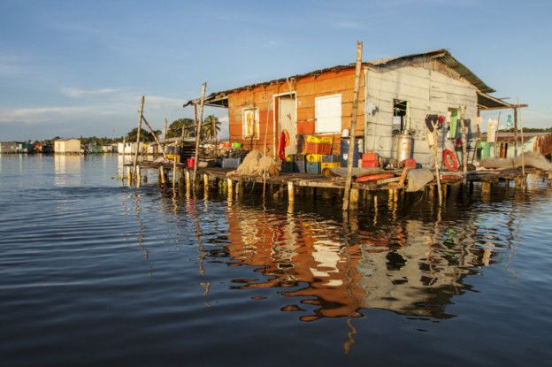 Así se ven los palafitos sobre Congo Mirador, otra población al Sur del Lago, muy cerca del Río Catatumbo.