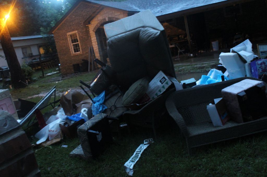 Las graves inundaciones en el estado de Texas causan cuantiosos daños.