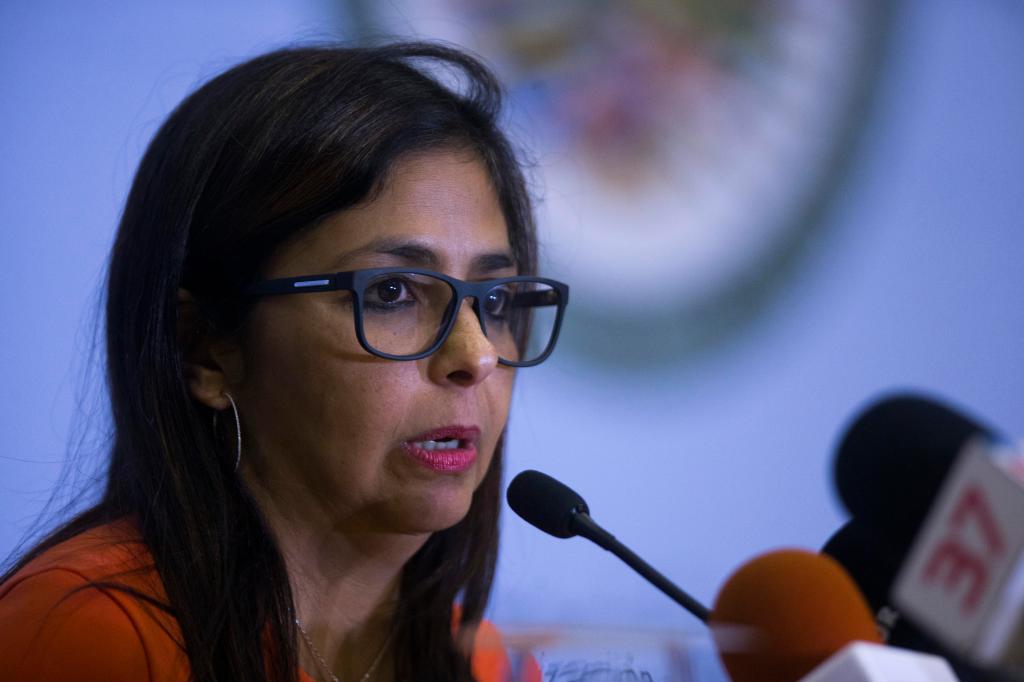 La canciller venezolana, Delcy Rodríguez, dijo en su intervención que Luis Almagro era "un mal empleado".