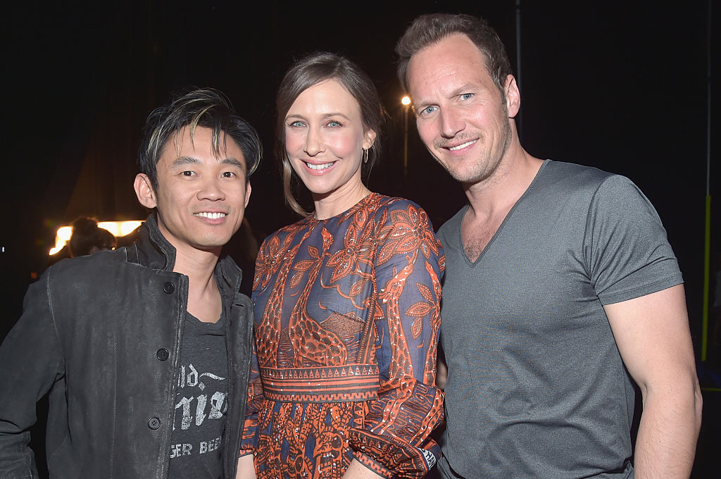 De izq. a dcha. James Wan, Vera Farmiga y Patrick Wilson en Las Vegas.