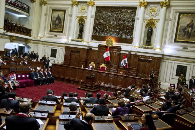 Los fujimoristas ocuparán 73 de los 130 escaños del Congreso peruano.