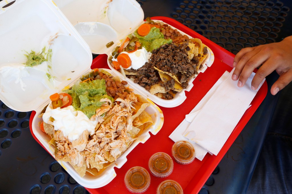 07/05/16/LOS ANGELES/Carnitas Michoacán #3, a popular taco restaurant on the corner of Soto St. and Whittier Blvd. in Boyle Heights, is being forced to close because the landlord wants to open a Panda Express, according to the restaurant workers. The restaurant has been in Boyle Heights for more than 30 years and many in social media are speaking out on the side of the restaurant. (Photo Aurelia Ventura/ La Opinion)