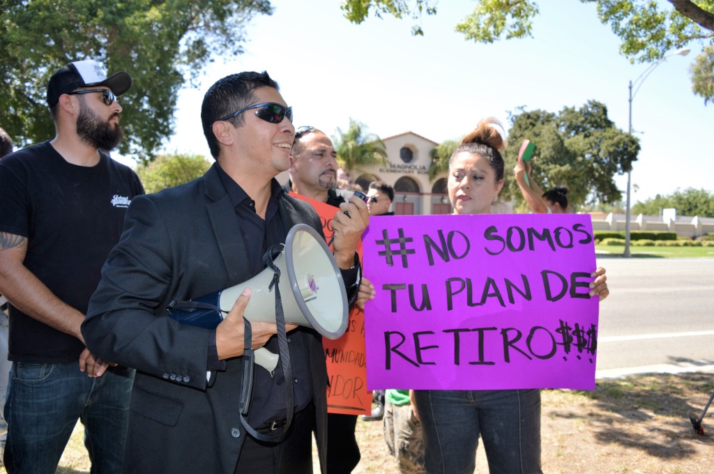 El abogado asegura que no está haciendo nada en contra de la ley, pues esta le permite 'demandar las veces que desee'. /Alejandro Cano