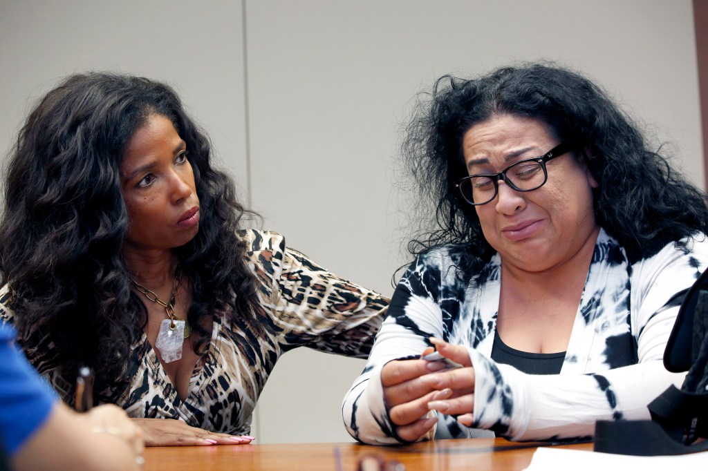 08/01/16/LOS ANGELES/ An emotional Tawnya Nevarez with her attorney Areva Martin expresses her outrage and disappointment afterÊher 16-year-old son, who was subdued with pepper spray and a Taser duringÊa physical confrontation with a Burbank police officer during a traffic stop in Burbank. (Photo Aurelia Ventura/ La Opinion)