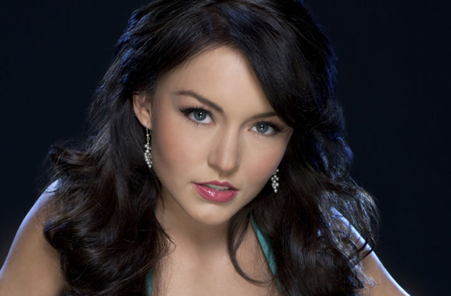 Angelique Boyer dio vida a la arribista de Teresa Chávez en "Teresa"