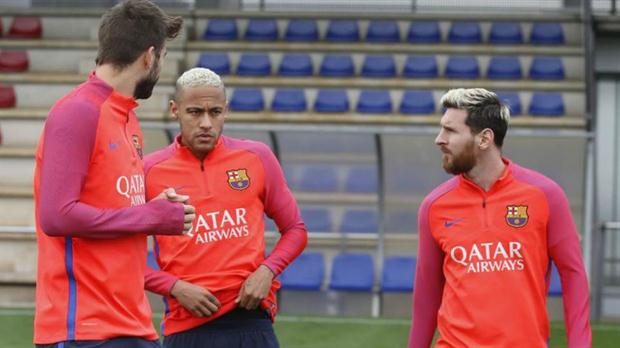 Messi entrena con el Barcelona