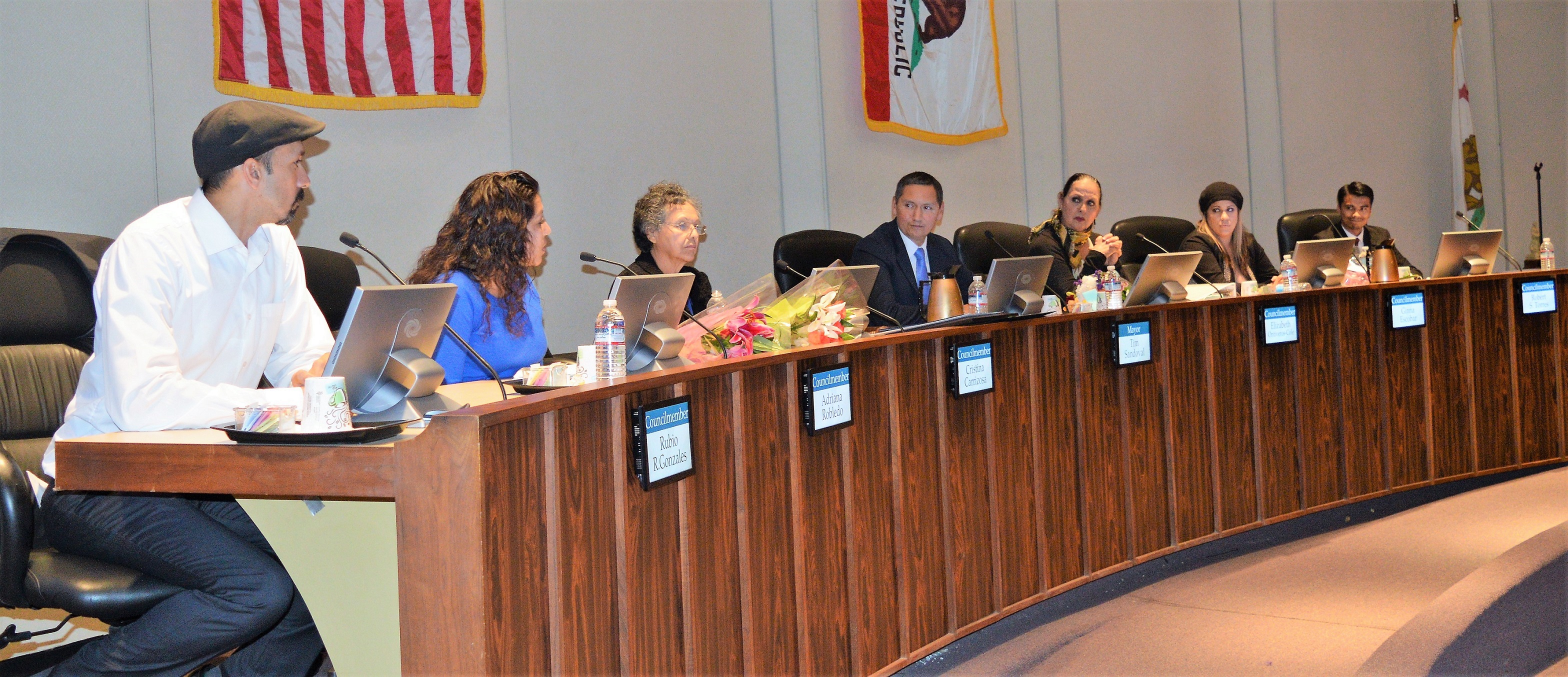 El Concilio Municipal de Pomona tiene cuatro nuevos miembros, todos ellos latinos.