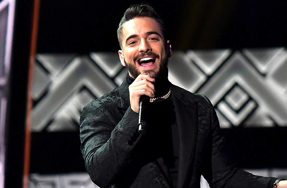 Maluma se presentó en los Latin Grammy 2017