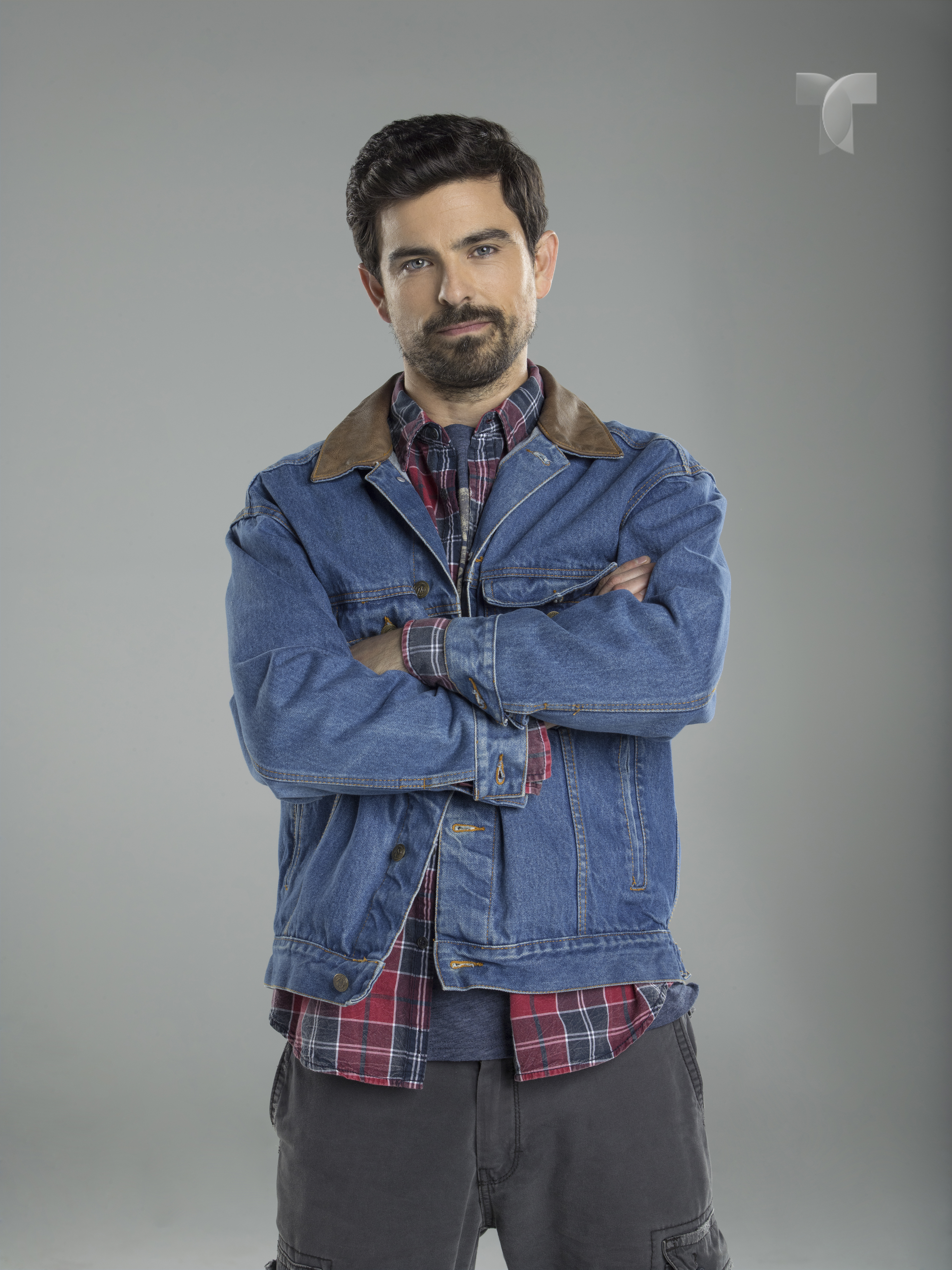 Jorge Luis Moreno participa en la telenovela de Telemundo, "Mi familia perfecta"