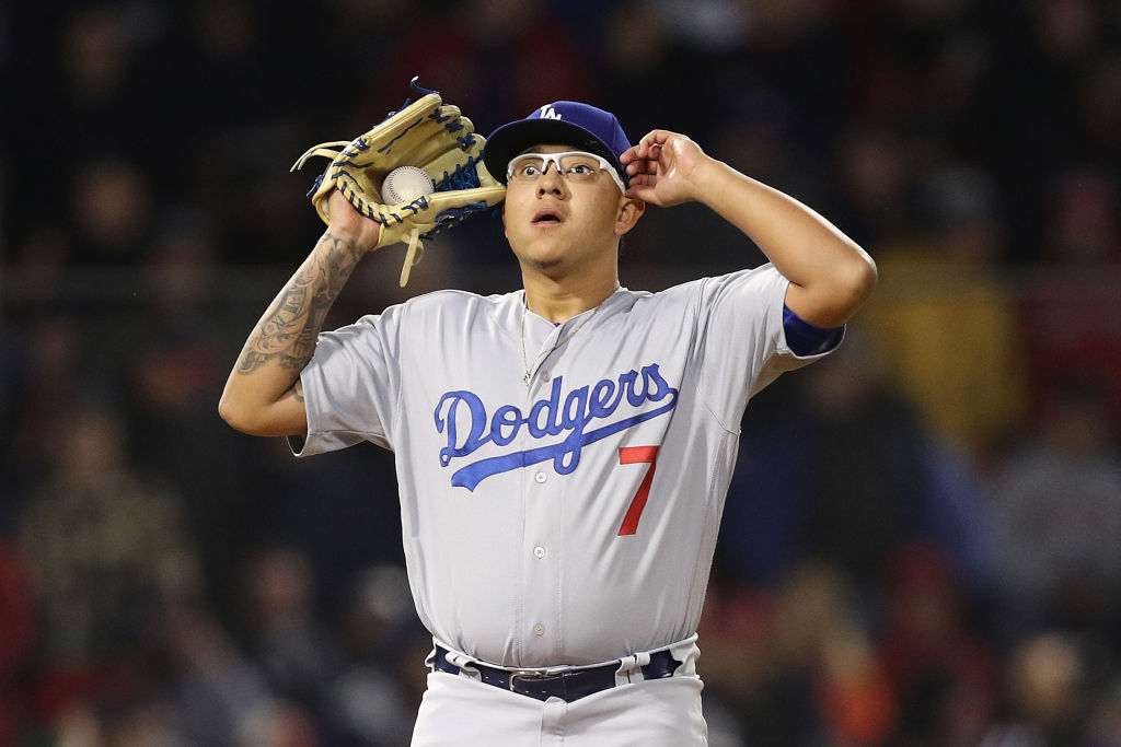 Julio Urías es un lanzador mexicano que milita en Los Angeles Dodgers