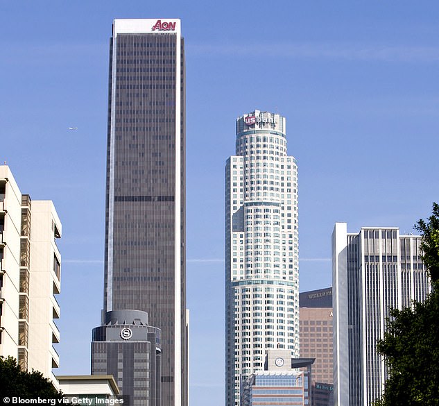 El edificio Aon sobre el Bulevar Wilshire es uno de lo más altos en la ciudad. (Getty Images)