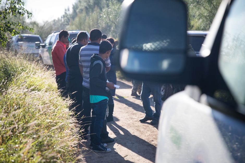 Familias inmigrantes en la frontera.
