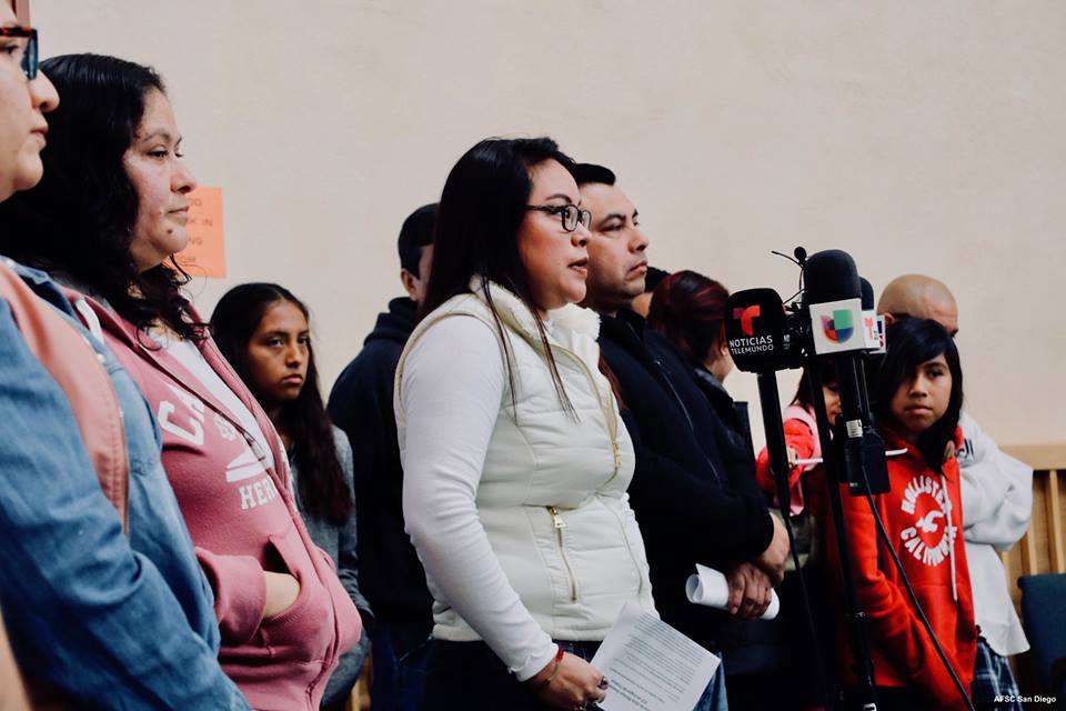 Los trabajadores afectados por una redada en un mercado de San Diego alzaron sus voces. (AFSC San Diego)